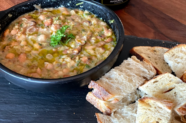 Ful Mudammas (Fava Bean dip)