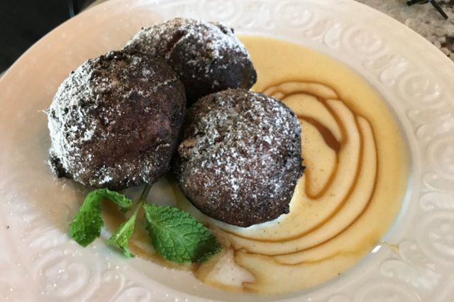 Cinnamon Apple Beignets