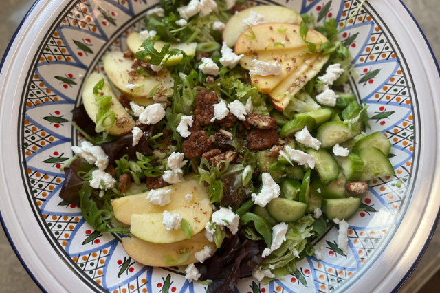 Apple Pecan Salad