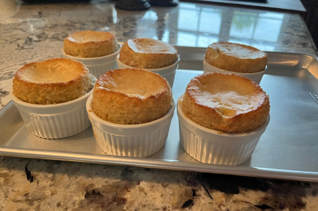 Butter Cake with Raspberry Sauce