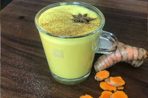 Turmeric Cinnamon Milk - Golden Milk